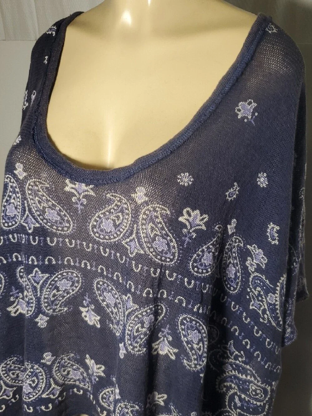 Free People No Matter What Women’s Navy Bandana-Print Lightweight Top Size S
